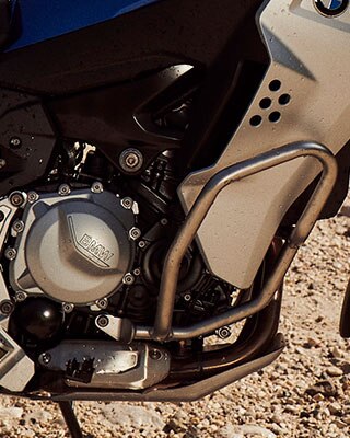 Защитная пластина двигателя нового мотоцикла BMW F 850 GS Adventure