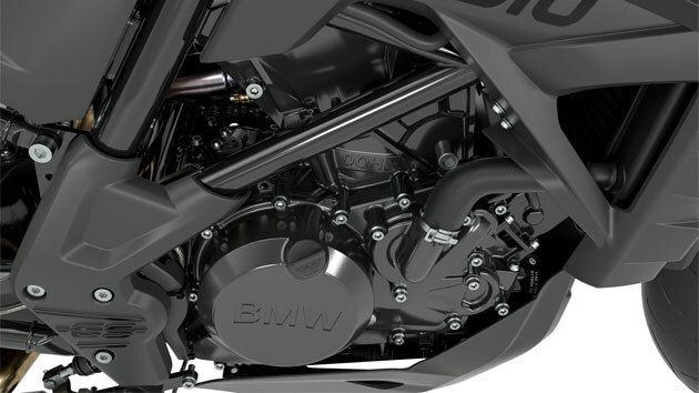 We see the completely black engine block with G 310 lettering.