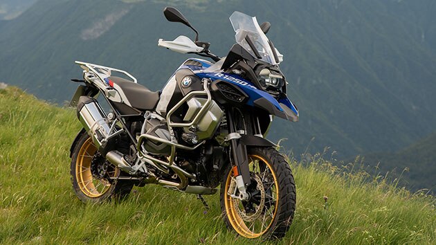 BMW R 1250 GS Adventure на фоне гор