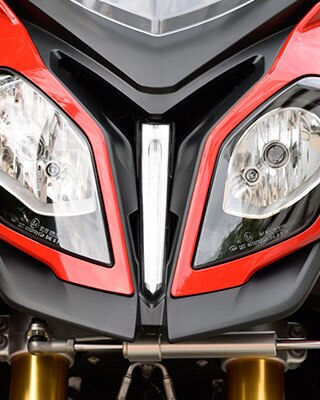 Передняя часть S 1000 XR с сильным характером