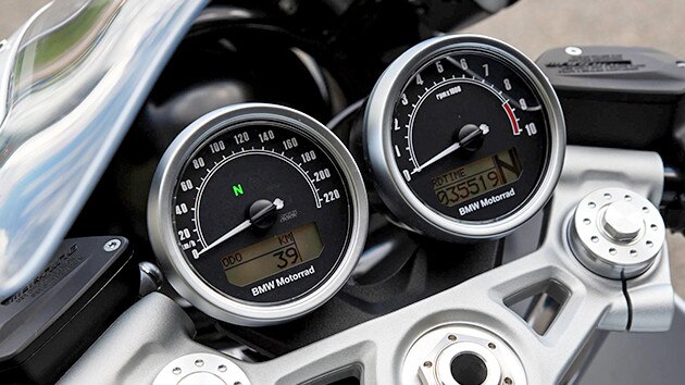 Спидометр и тахометр R nineT Racer