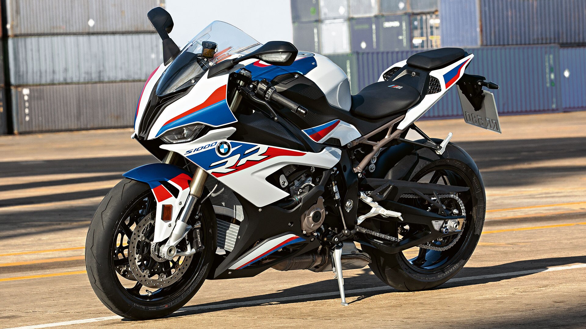 Задня частина BMW RR