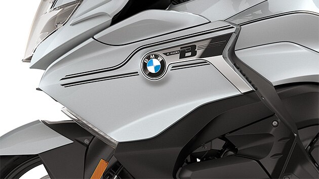 The Ionic Silver metallic paintwork