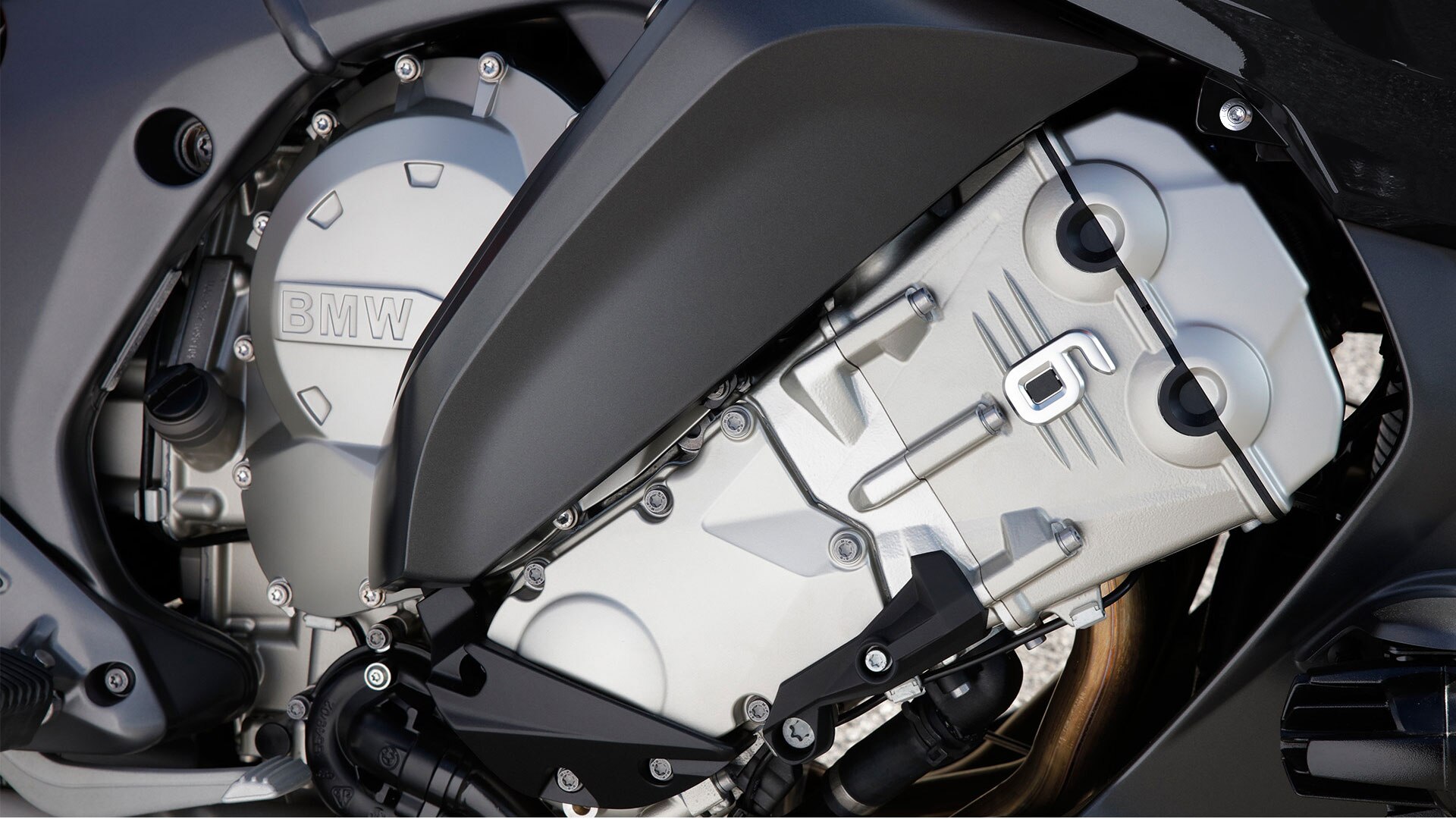 Многоцветный шестицилиндровый рядный двигатель K 1600 GT
