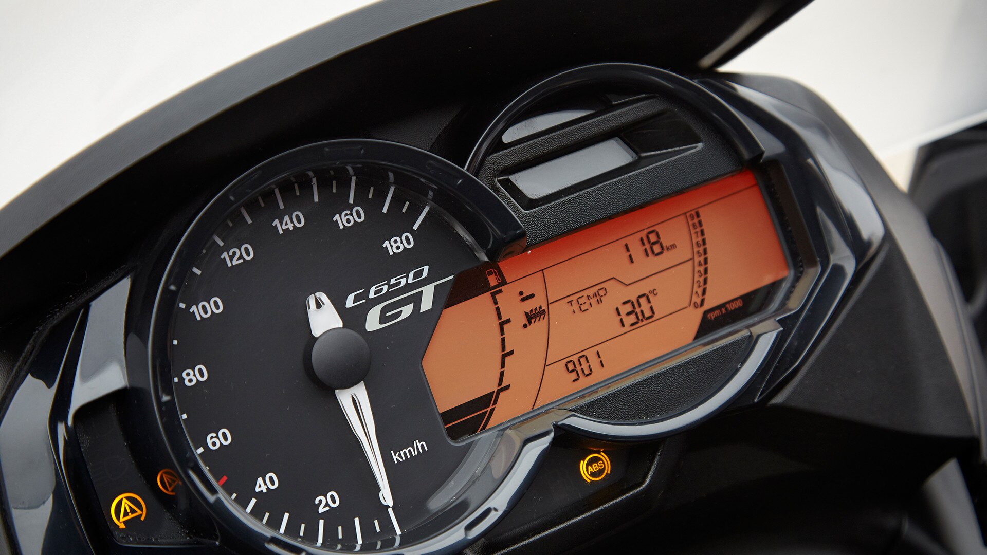 Комбинация приборов C 650 GT